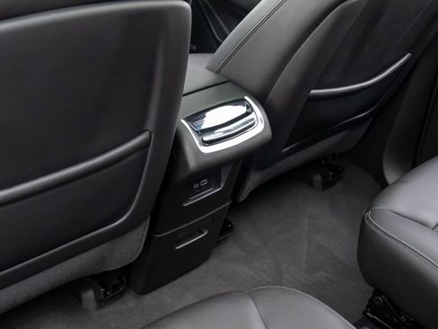 Used 2024 Cadillac XT6 Premium Luxury w/ Technology Package image 20