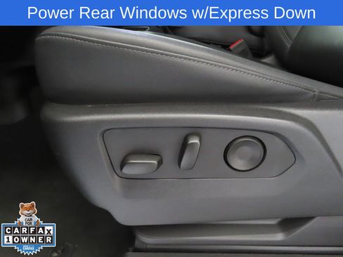 Used 2025 GMC Sierra 1500 SLT image 12