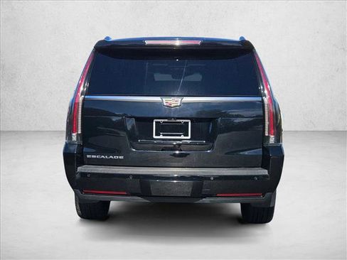 Used 2018 Cadillac Escalade ESV Luxury image 7