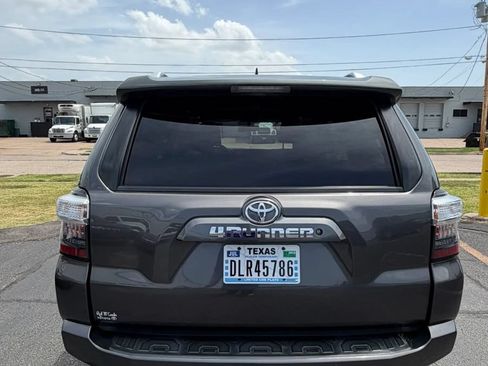 Used 2018 Toyota 4Runner SR5 RWD image 4