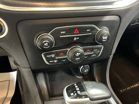 Used 2016 Dodge Charger R/T RWD image 16