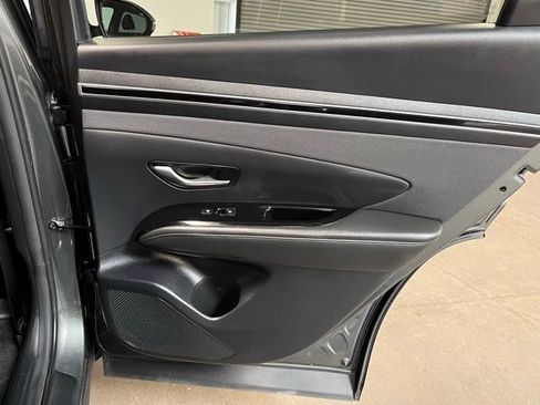Used 2022 Hyundai Tucson Limited AWD/4WD image 13