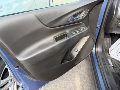 Used 2024 Chevrolet Equinox LT w/ LPO, Floor Liner Package FWD image 12