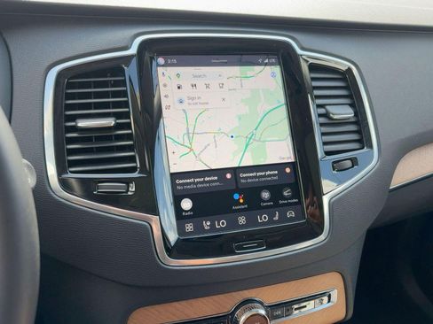 Certified 2023 Volvo XC90 B6 Plus w/ Protection Package Premier image 22