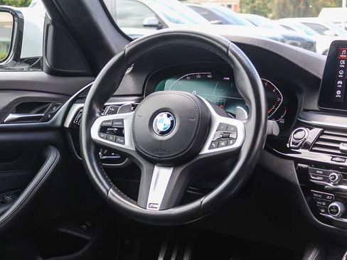 Used 2023 BMW 530i w/ M Sport Package RWD image 15