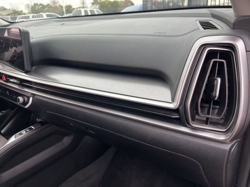 Used 2024 Kia Sorento S w/ Panoramic Sunroof Package image 29