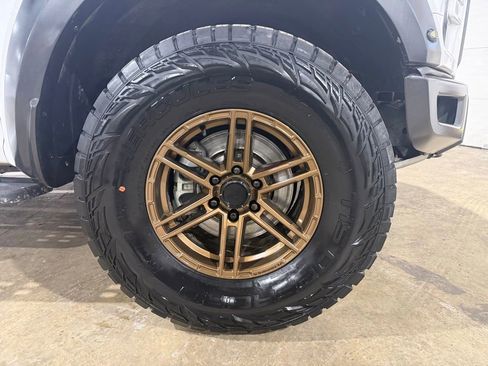 Used 2018 Ford F150 Raptor image 38