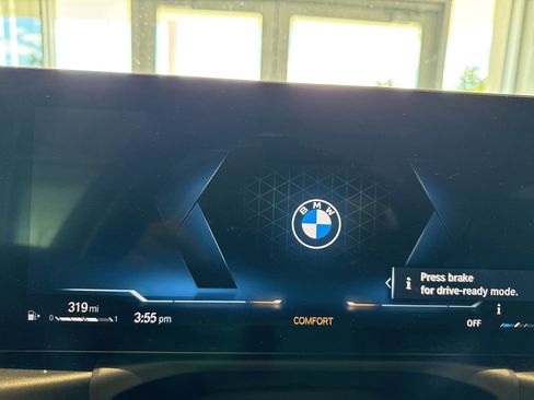 Certified 2023 BMW 330i xDrive Sedan w/ Premium Package AWD/4WD image 15