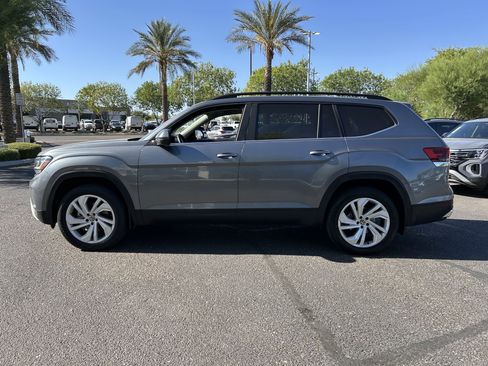 Used 2023 Volkswagen Atlas SE w/ Panoramic Sunroof Package AWD/4WD image 2