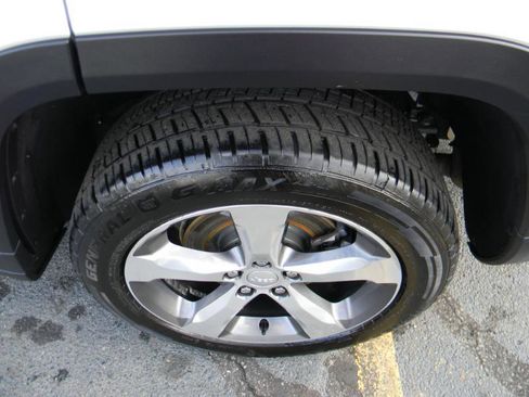 Used 2021 Jeep Grand Cherokee L Limited w/ Trailer Tow Group (B) image 27