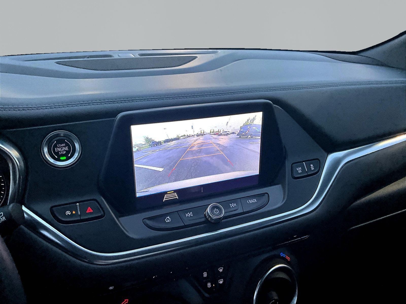 Used 2020 Chevrolet Blazer LT FWD image 14