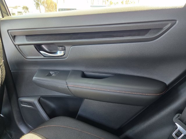 Used 2025 Honda CR-V Sport image 12