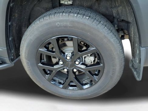 Used 2024 Jeep Grand Cherokee Altitude AWD/4WD image 22