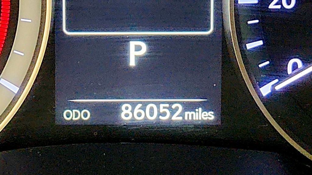 Used 2016 Lexus ES 350 w/ Luxury Package w/Wood Trim FWD image 16