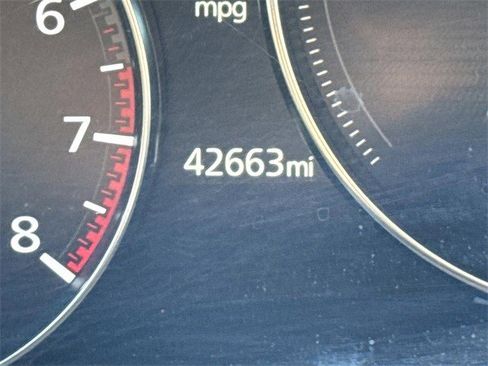 Used 2023 MAZDA MAZDA3 s image 28