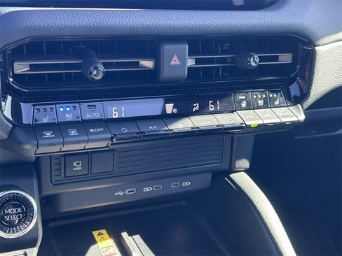 Used 2024 Toyota Land Cruiser image 42