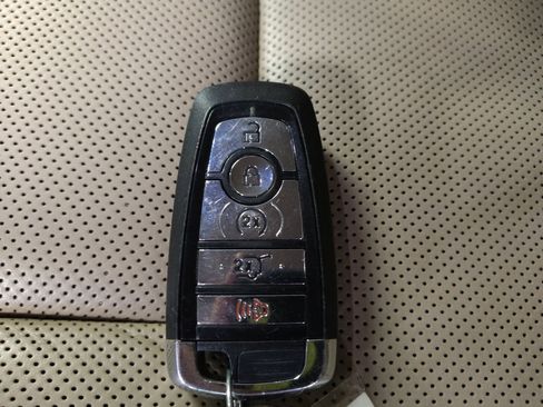 Used 2020 Lincoln Aviator Reserve RWD image 32