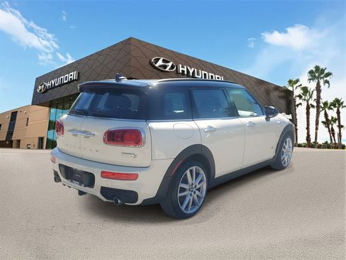 Used 2017 MINI Cooper Clubman S image 3