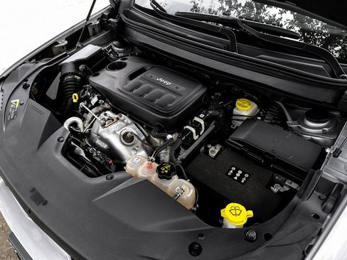 Used 2022 Jeep Cherokee Limited w/ Elite Package image 61