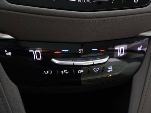 Used 2018 Cadillac XT5 Luxury w/ Driver Awareness Package image 56