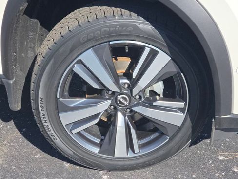 Used 2023 Nissan Rogue Platinum w/ Platinum Premium Package AWD/4WD image 10