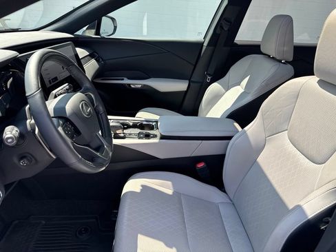Used 2023 Lexus RX 350 Premium Plus w/ Cold Area Package FWD image 21