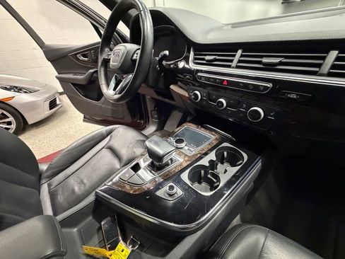 Used 2017 Audi Q7 3.0T Premium Plus AWD/4WD image 35