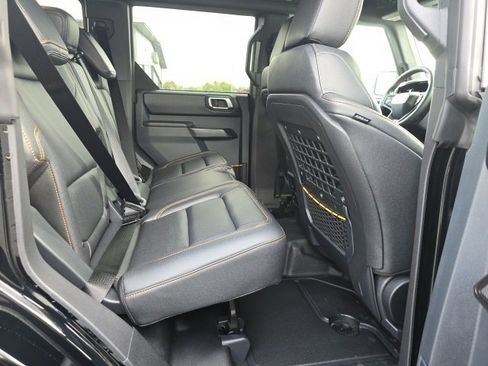 Used 2024 Ford Bronco Badlands image 27