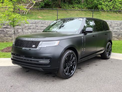 New 2026 Land Rover Range Rover Long Wheelbase SE AWD/4WD image 1