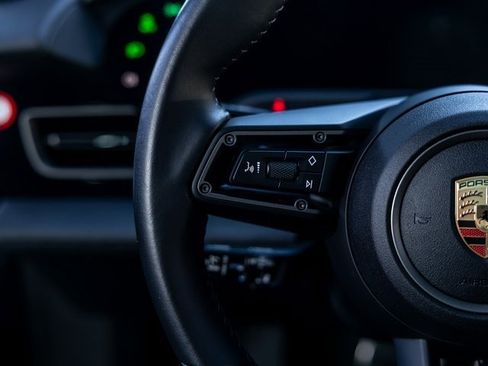 Used 2025 Porsche Taycan image 42