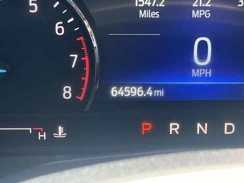 Used 2022 Ford Explorer XLT w/ Equipment Group 202A AWD/4WD image 28