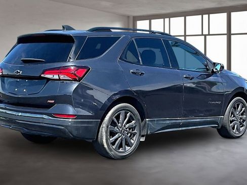 Used 2022 Chevrolet Equinox RS w/ LPO, Floor Liner Package FWD image 3
