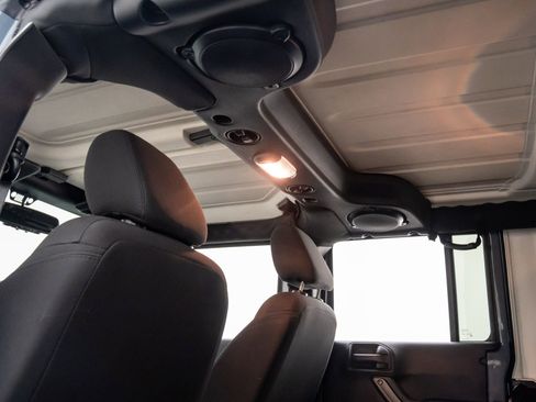 Used 2014 Jeep Wrangler Unlimited Sport AWD/4WD image 19