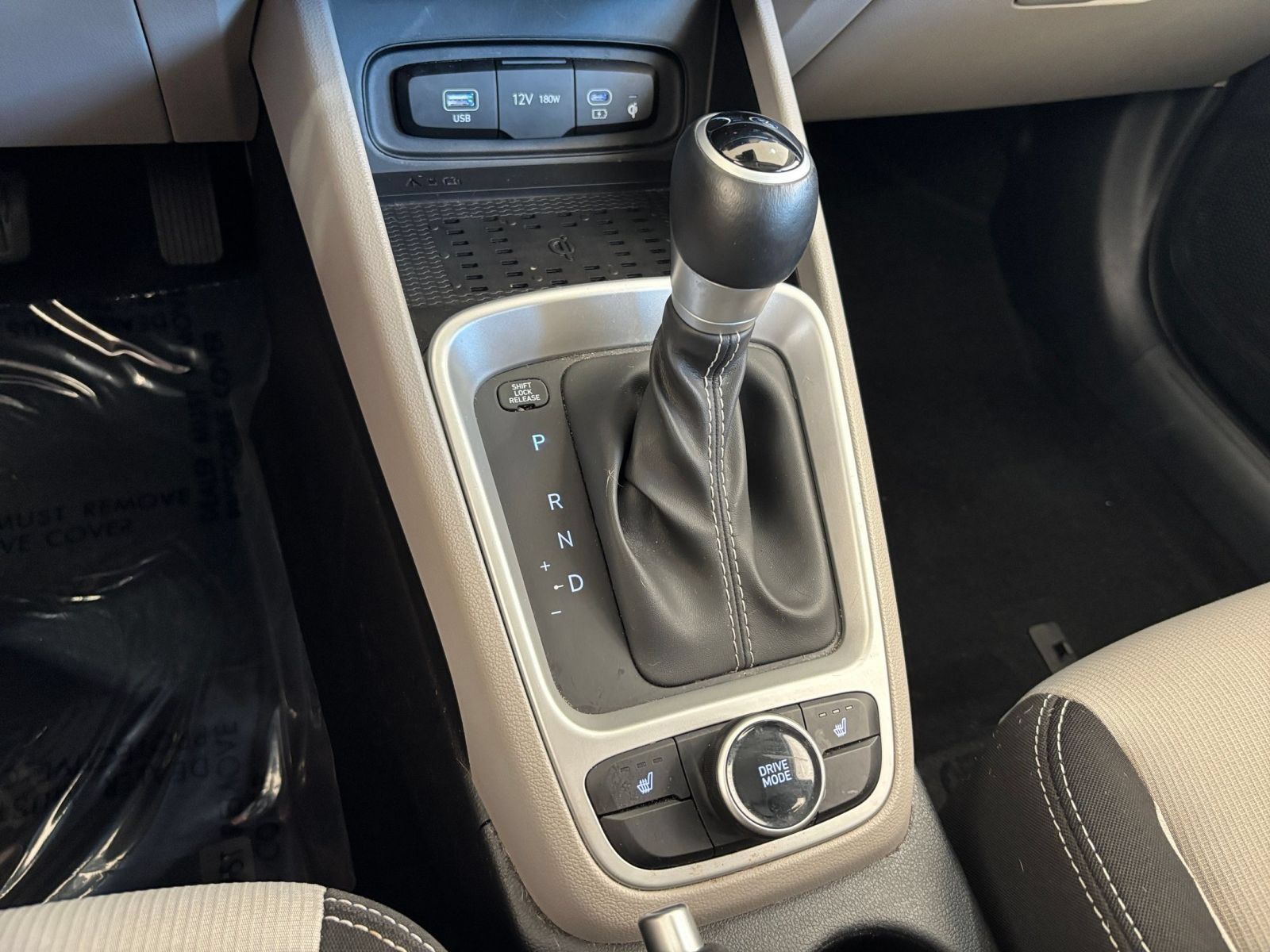 Used 2026 Hyundai Venue SEL FWD image 40
