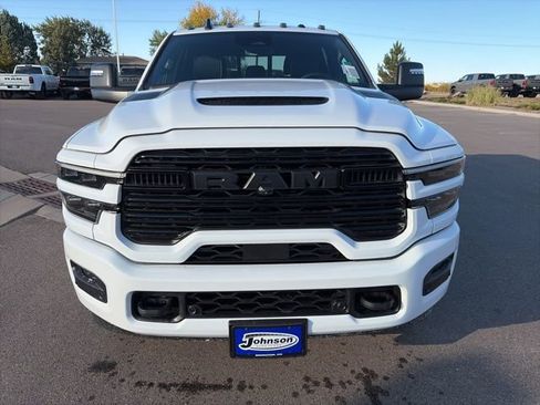 New 2026 RAM 2500 Laramie AWD/4WD image 2