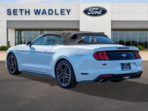 Used 2022 Ford Mustang Premium RWD image 5