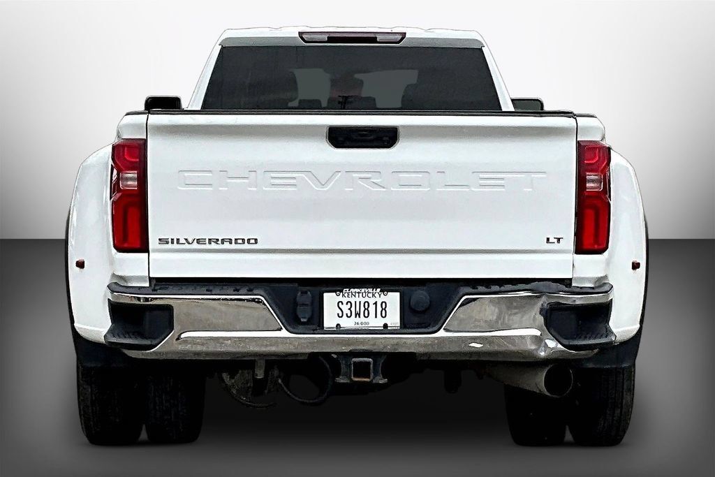 Used 2023 Chevrolet Silverado 3500 LT AWD/4WD image 5