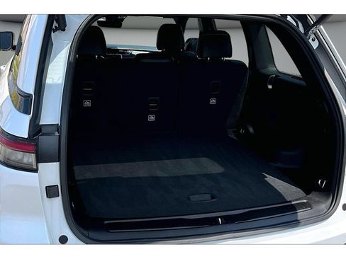Used 2025 Jeep Grand Cherokee Altitude RWD image 38