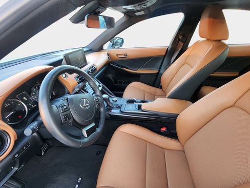 Used 2025 Lexus IS 350 F Sport image 10