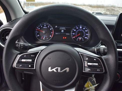 Certified 2023 Kia Forte LXS image 23
