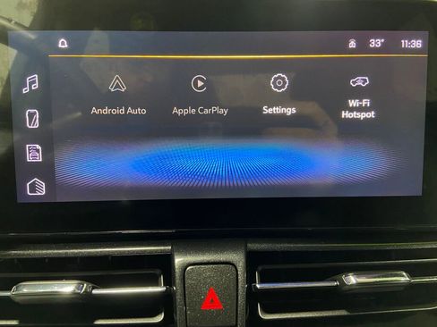 Used 2024 Chevrolet TrailBlazer LT w/ LT Cold Weather Package image 14