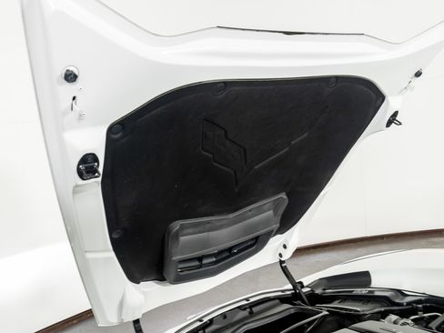 Used 2014 Chevrolet Corvette Stingray Coupe image 47