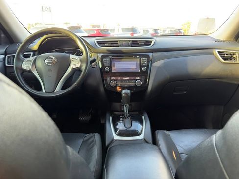 Used 2016 Nissan Rogue SL w/ SL Premium Package FWD image 11