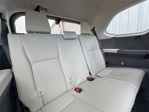 Used 2024 Toyota Grand Highlander Platinum image 43