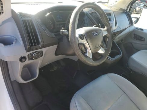 Used 2018 Ford Transit 250 130 Low Roof image 17