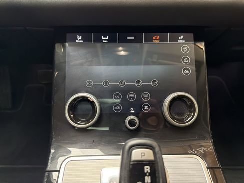 Used 2020 Land Rover Range Rover Evoque SE AWD/4WD image 18