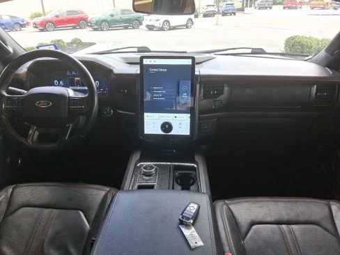 Used 2022 Ford Expedition Max Limited RWD image 10