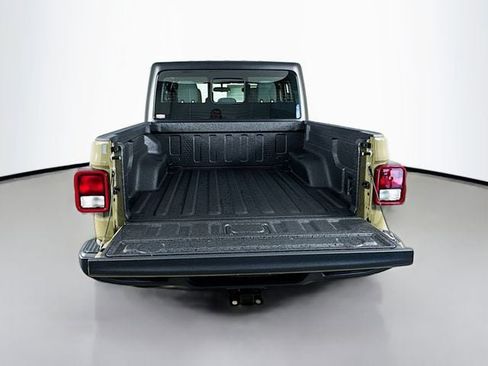 New 2026 Jeep Gladiator Sport AWD/4WD image 25