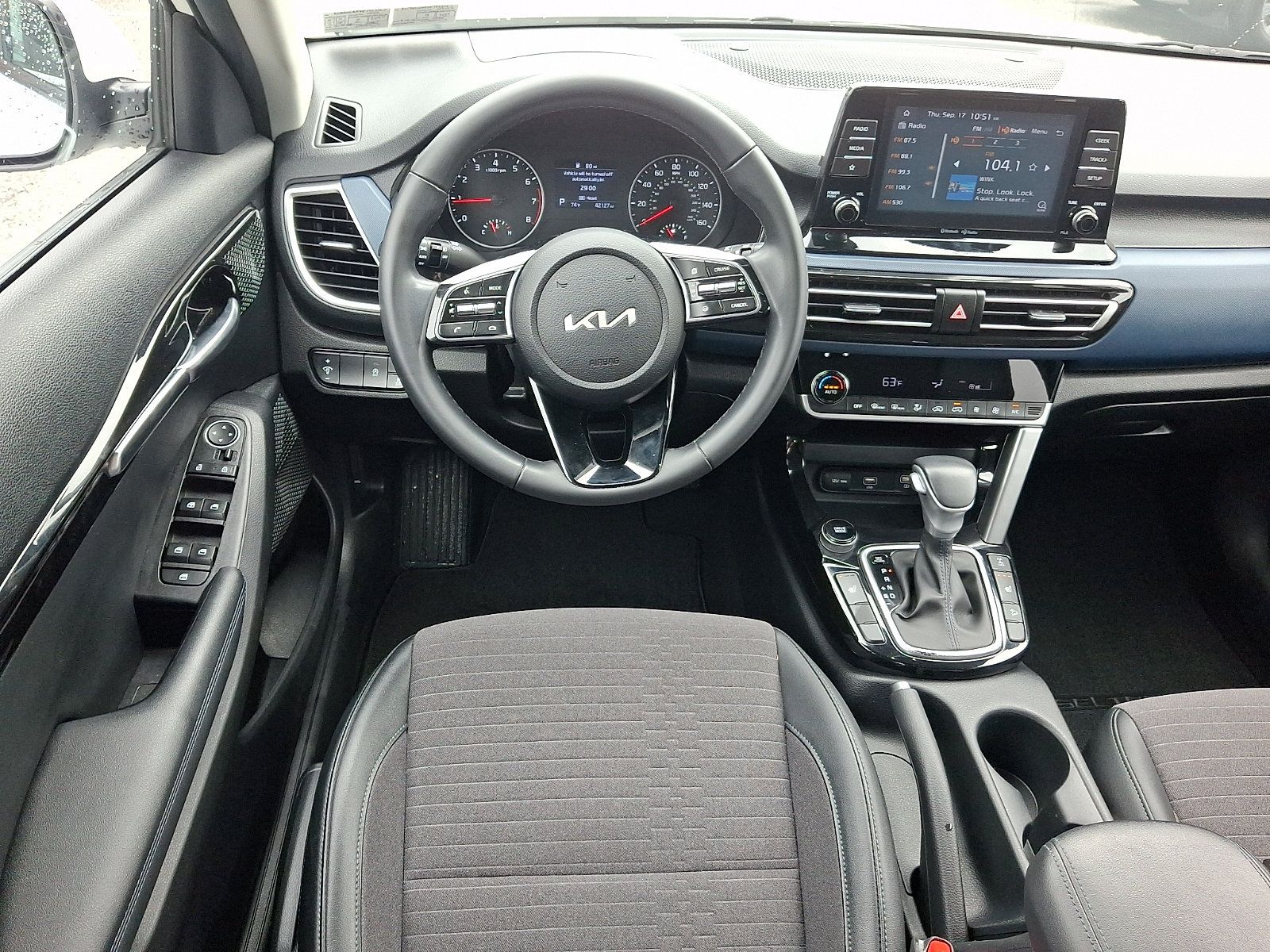 Used 2023 Kia Seltos S AWD/4WD image 11