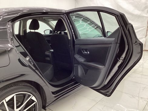 Used 2025 Nissan Sentra SR image 23